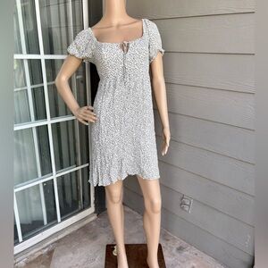 Hem&Thread Open Back Ditzy Floral Dress